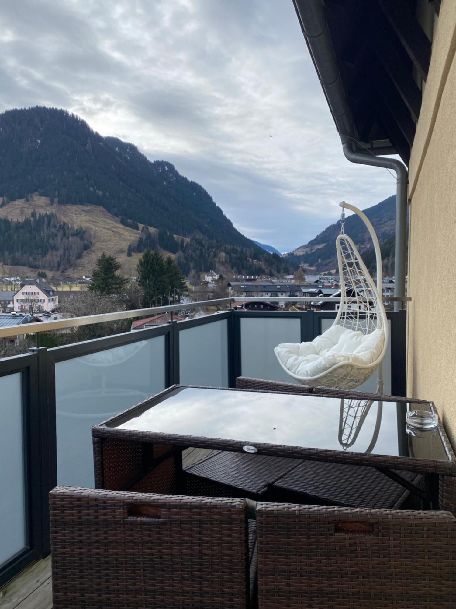 Loft Im Turm Apartment Maishofen Exterior photo